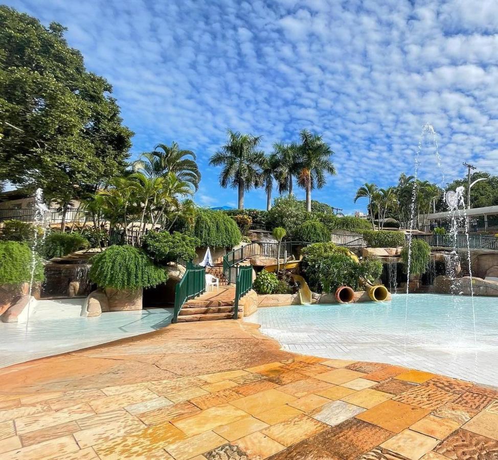 Diroma Resort Internacional Incluso 1 Acesso Ao Acqua Park Vulcao Caldas Novas Exterior photo